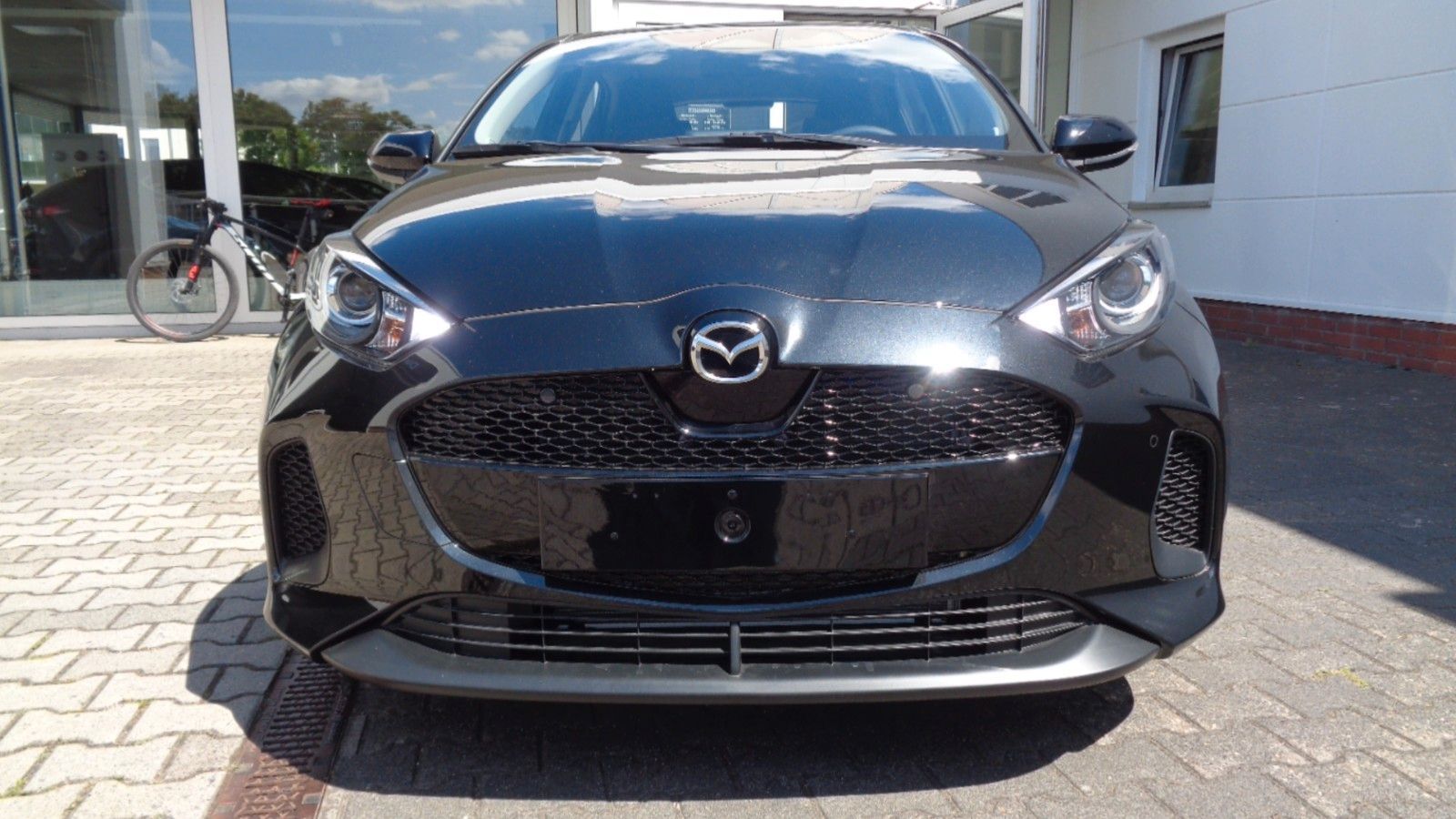 Mazda 2 Hybrid 1.5L Hybrid VVT-i FWD Exclusive-Line, Bild 1 von 11