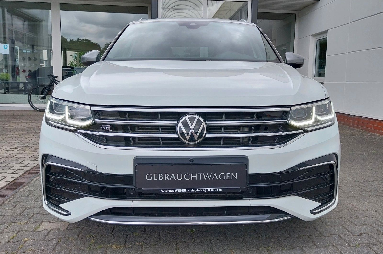 VW Tiguan Allspace R-Line Diesel 4Motion AHK STHZ, Bild 1 von 17