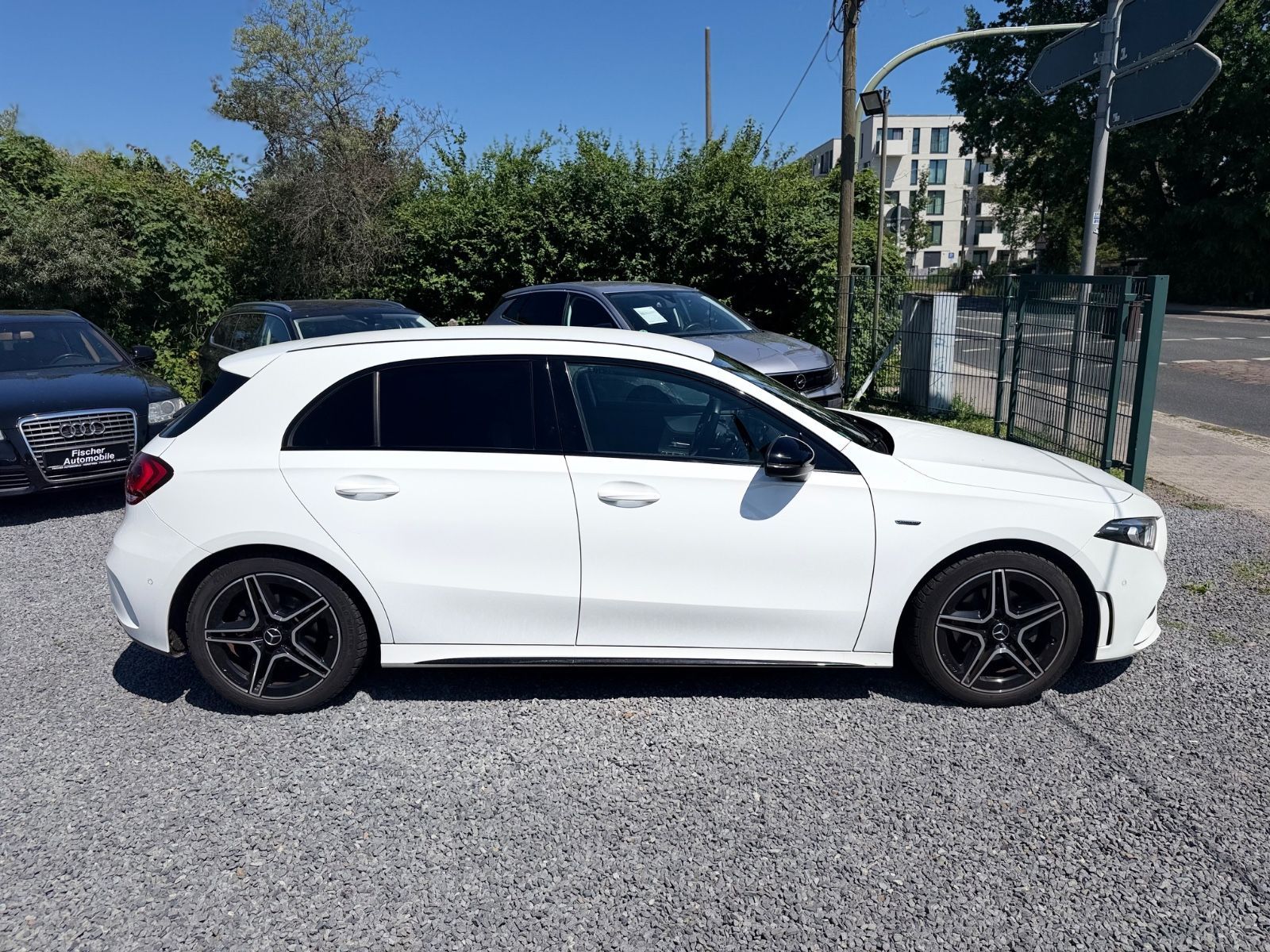 Mercedes-Benz A 200 Edition 2020+AMG+LEDER+NAVI+LED+, Bild 4 von 16